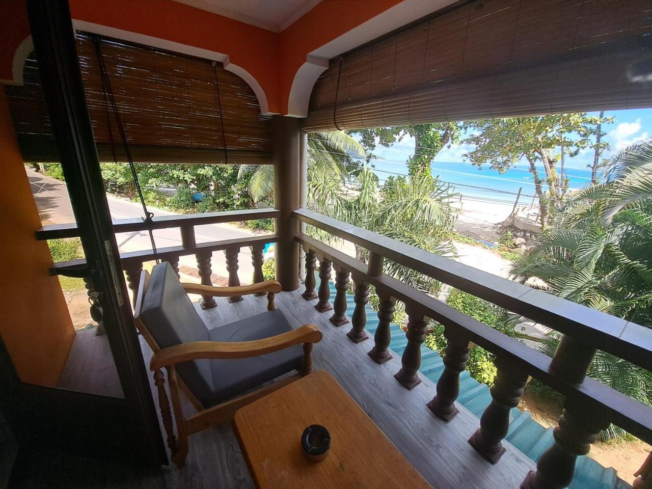 Georgina'S Cottage Beau Vallon  Exterior photo