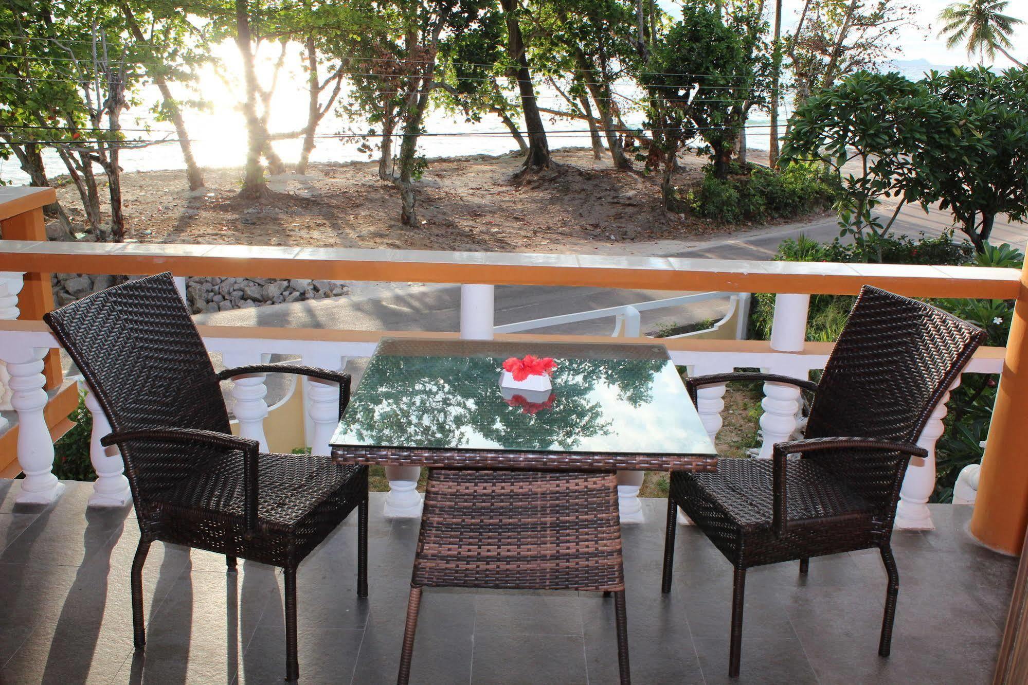 Georgina'S Cottage Beau Vallon  Exterior photo
